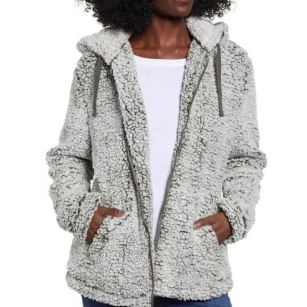 Thread& Supply Sherpa zip up